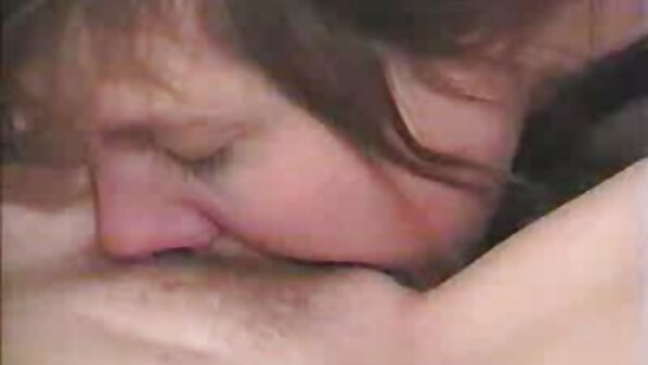 Mann küsst gerne sexy freie deutsche pornofilme Mama in Dessous